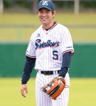 川端慎吾内野手のwikiや経歴は 妹もスゴイ 今日の話題 Com